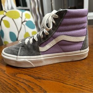 Vans off the wall women’s hi skater shoes. Size 7.5.